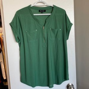 3/$20🦋 Green quarter zip